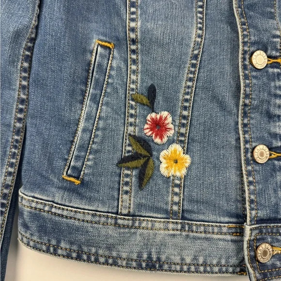 Talbots Blue Jean Jacket with Floral Embroidery size sp - Picture 3 of 8